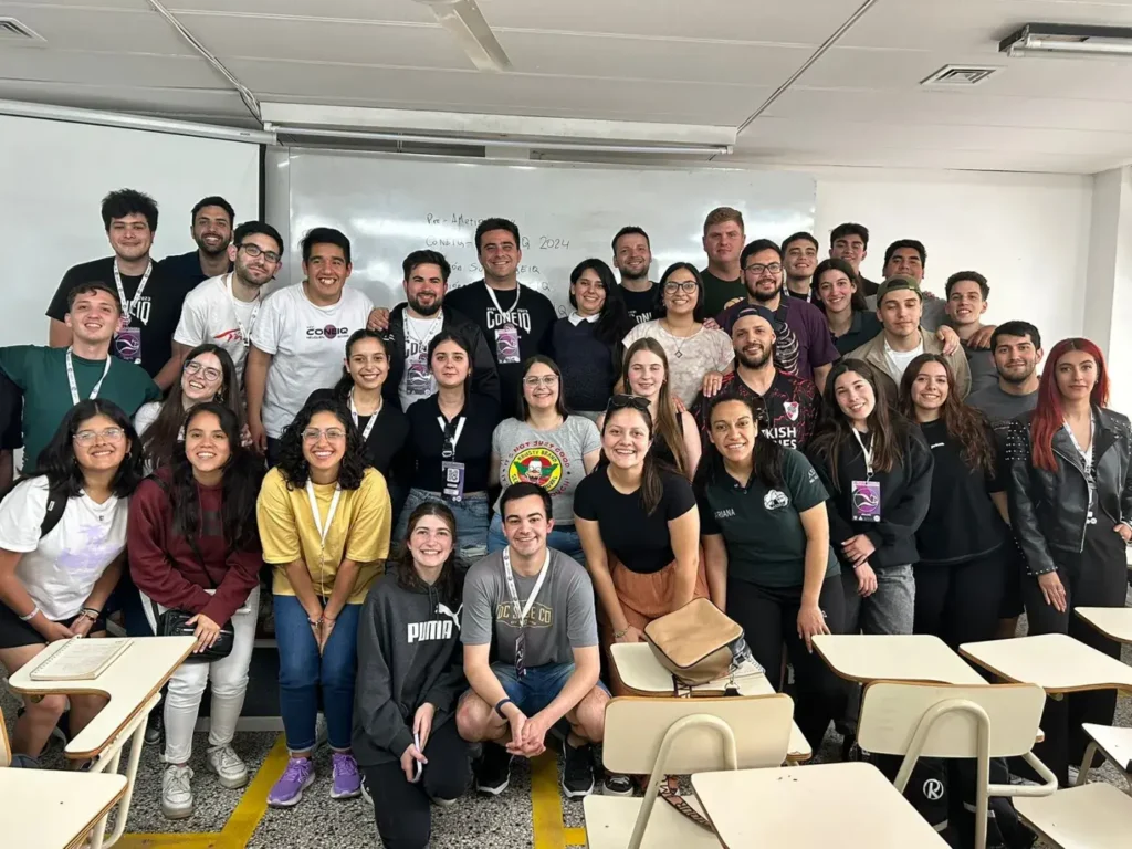 Cierre de la Asamblea Ordinaria de AArEIQ, CoNEIQ 2023, Ciudad de Neuquen